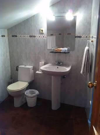 Hostal Le Vintage Авила Экстерьер фото